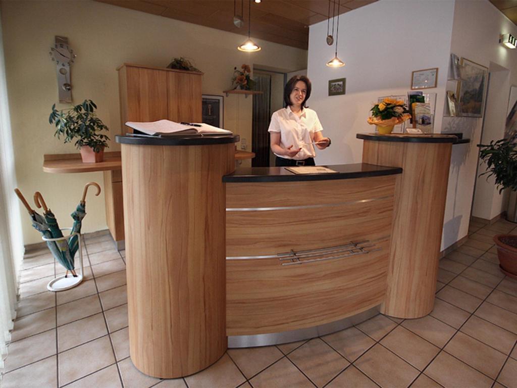 Hotel Garni Zur Bergstrasse Zwingenberg  Dış mekan fotoğraf