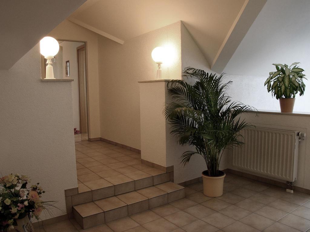 Hotel Garni Zur Bergstrasse Zwingenberg  Oda fotoğraf